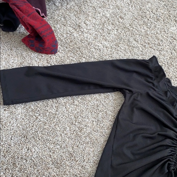 Off the shoulder long sleeve - Picture 3 of 3